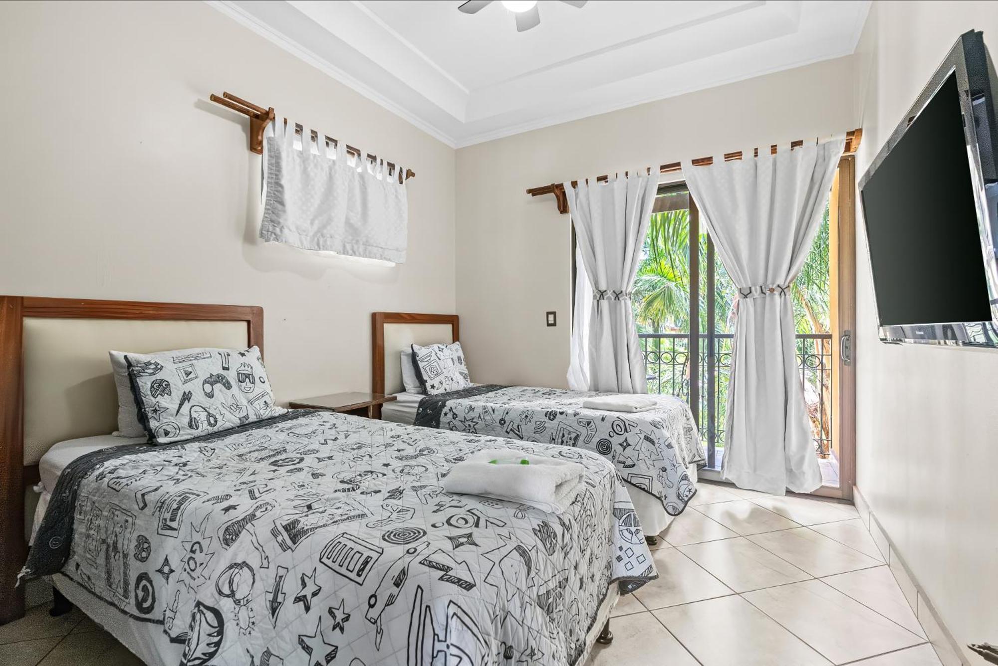 The Oaks Tamarindo Pool Front Condominiums Fast Wifi Екстериор снимка